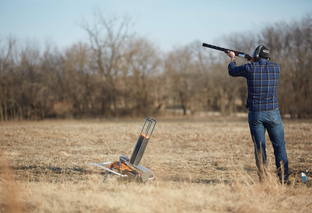 Clay thrower